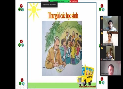 Học sinh khối 5 trong tuần học  trực tuyến đầu tiên của năm học 2021-2022